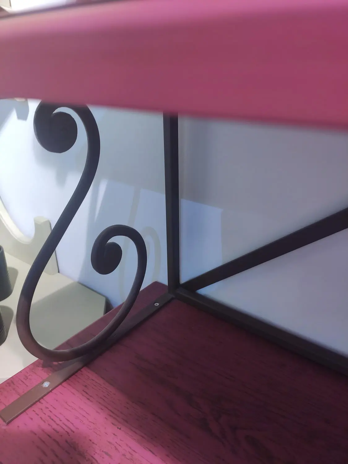 Граверса Валенсия 2-39 кованая, сосна