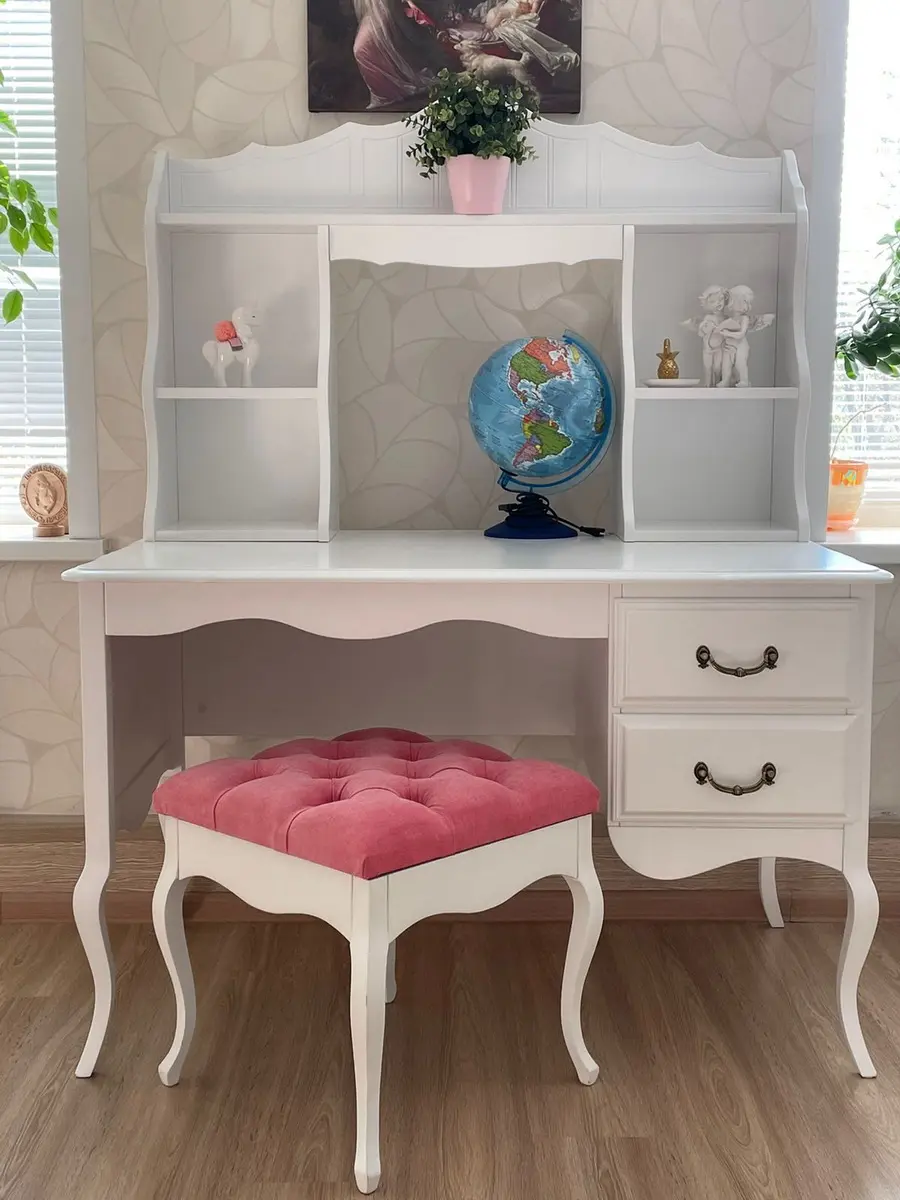 Стол письменный Авиньон с одной тумбой