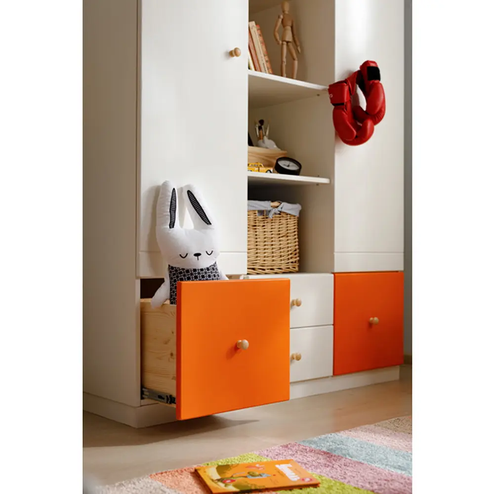 Шкаф с 4 ящиками детский массив сосны ТК №1 3-ств.