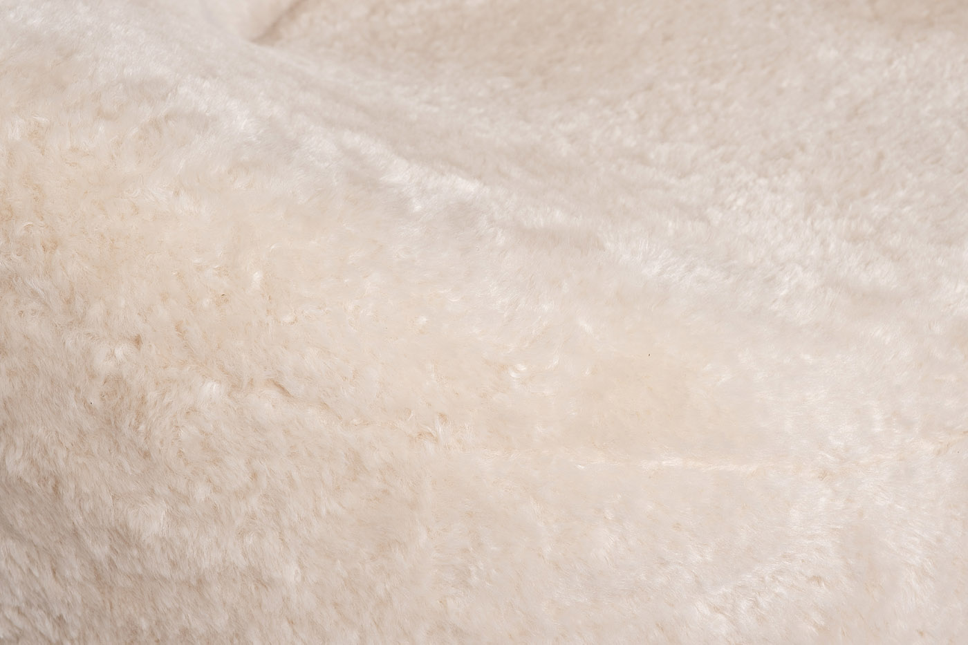 ZW-20086 CR Кресло вращающееся "Luna", иск. мех кремовый