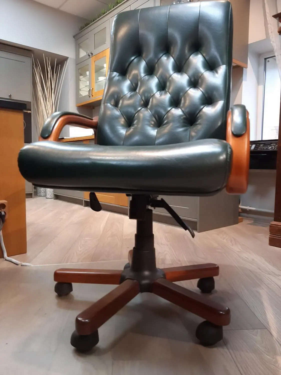 Стул с подлокотниками берёза Оксфорд О-07 с к/з L 471К