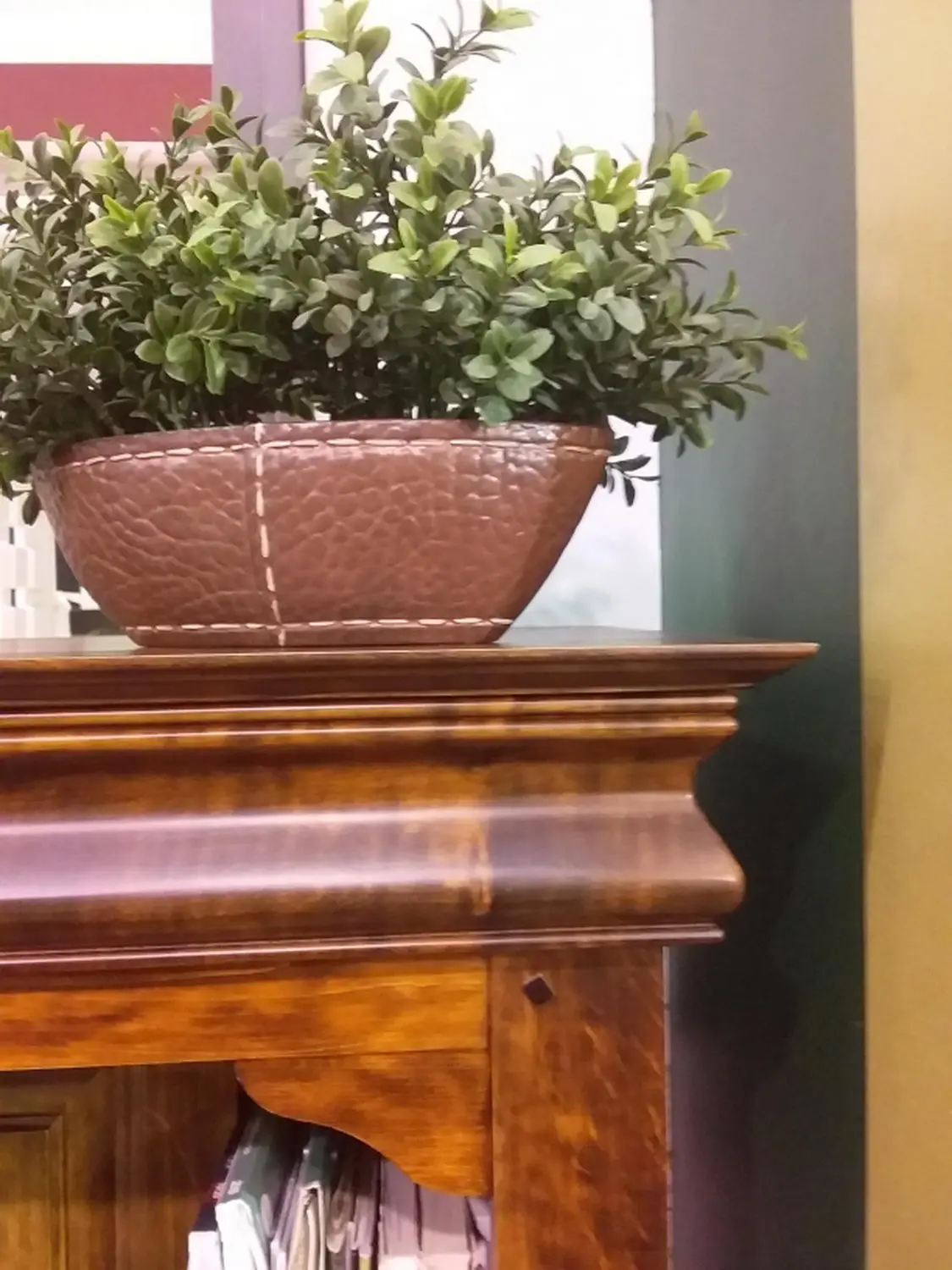 Комод двухдверный Луи Филипп ОВ 05 (стекло)