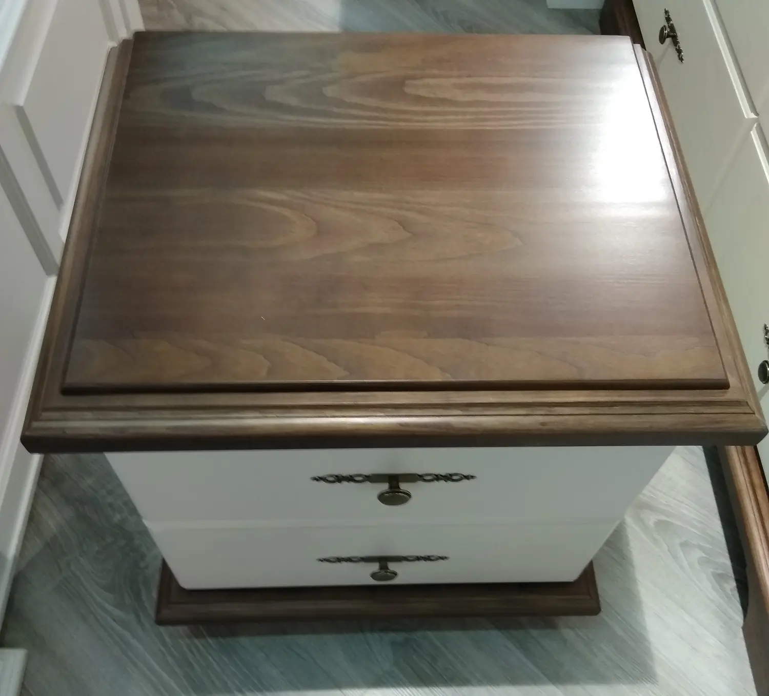 Тумба Брусно-М прикроватная светлая (выставочный образец)