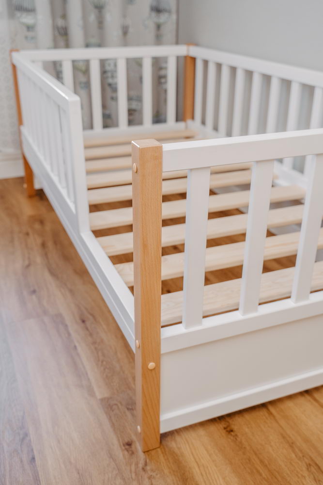 Кроватка Бейсик Бук 1600х800 - Белая - Стойки Без покрытия