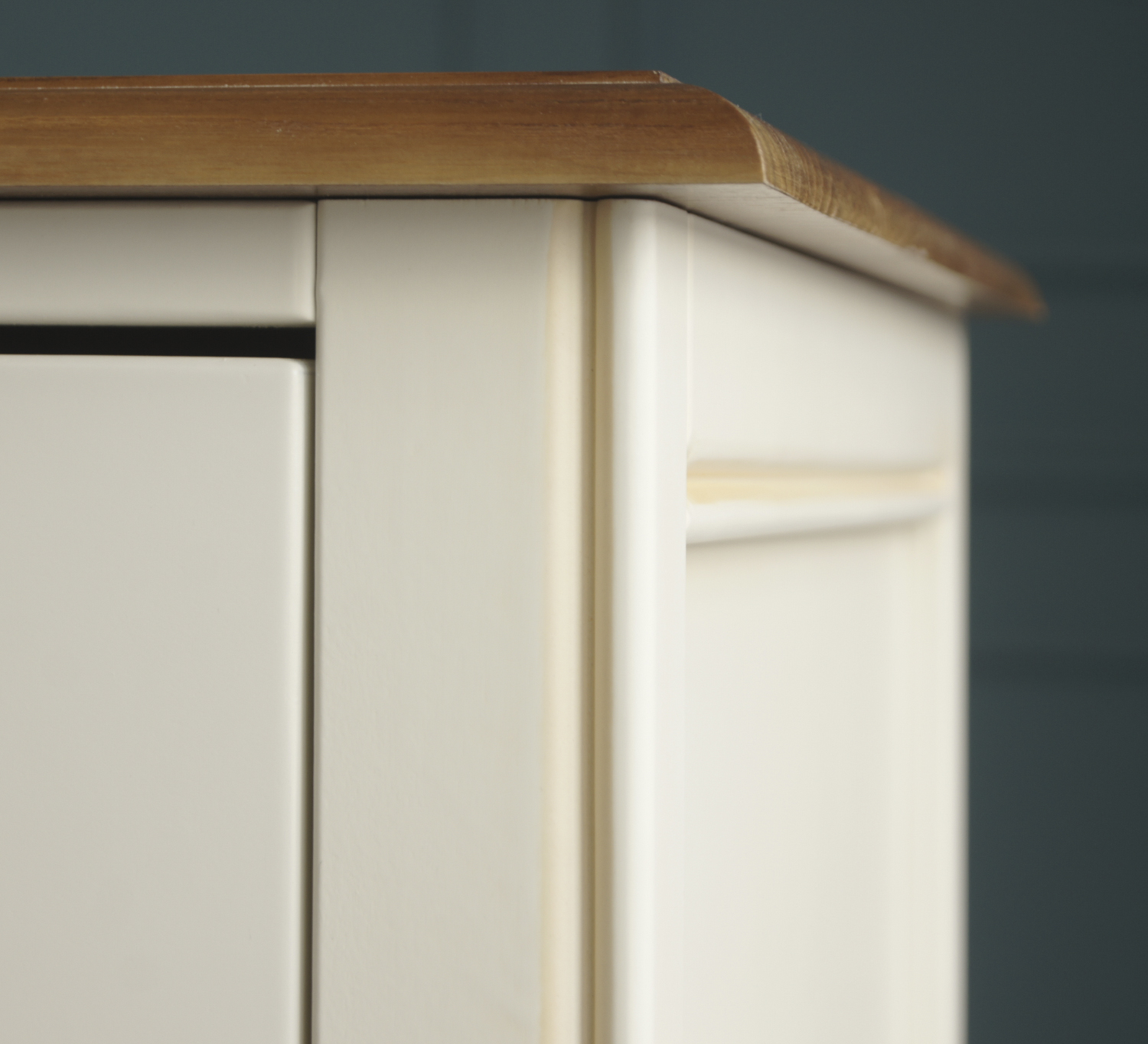 Бежевый комод "Olivia" высокий на 5 ящиков