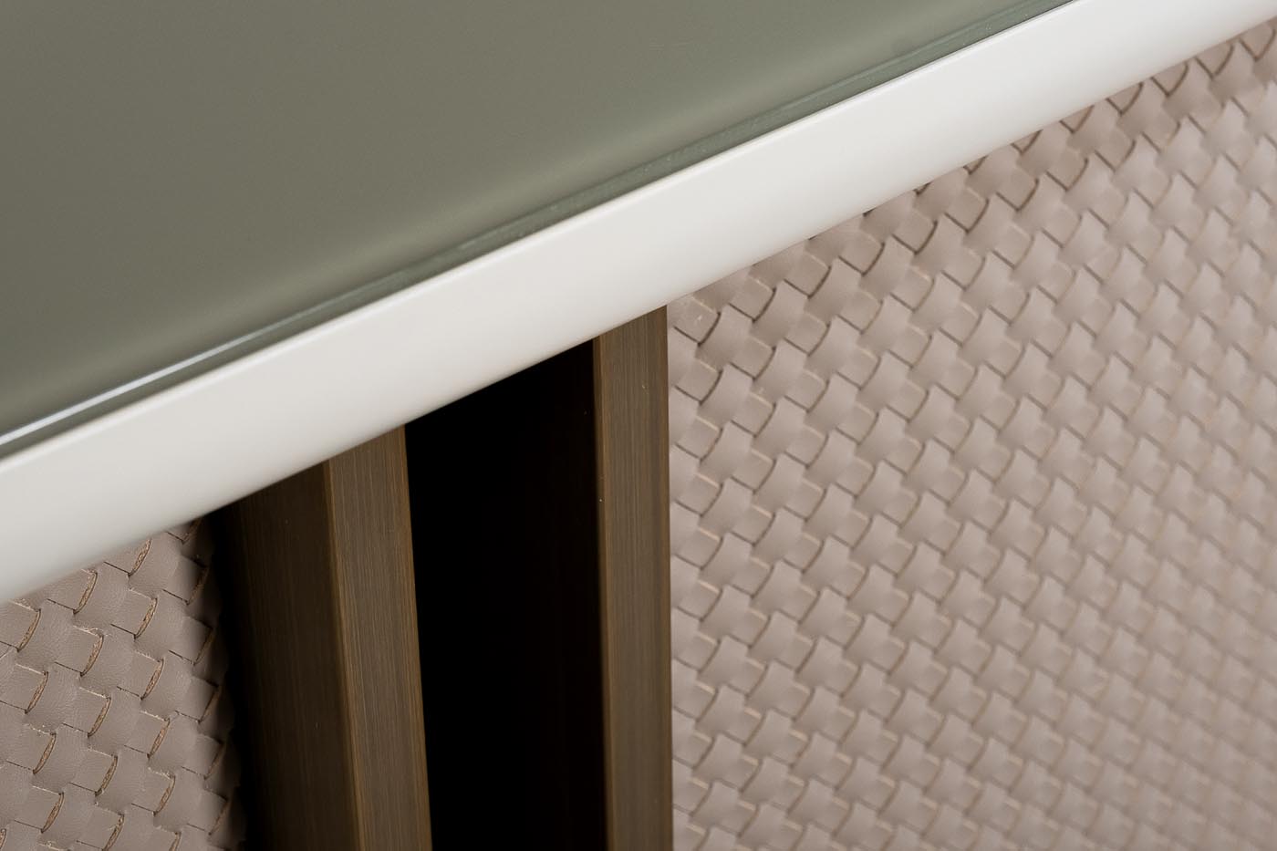 58DB-CH19263 Комод Bel Air плетеная экокожа/стекло