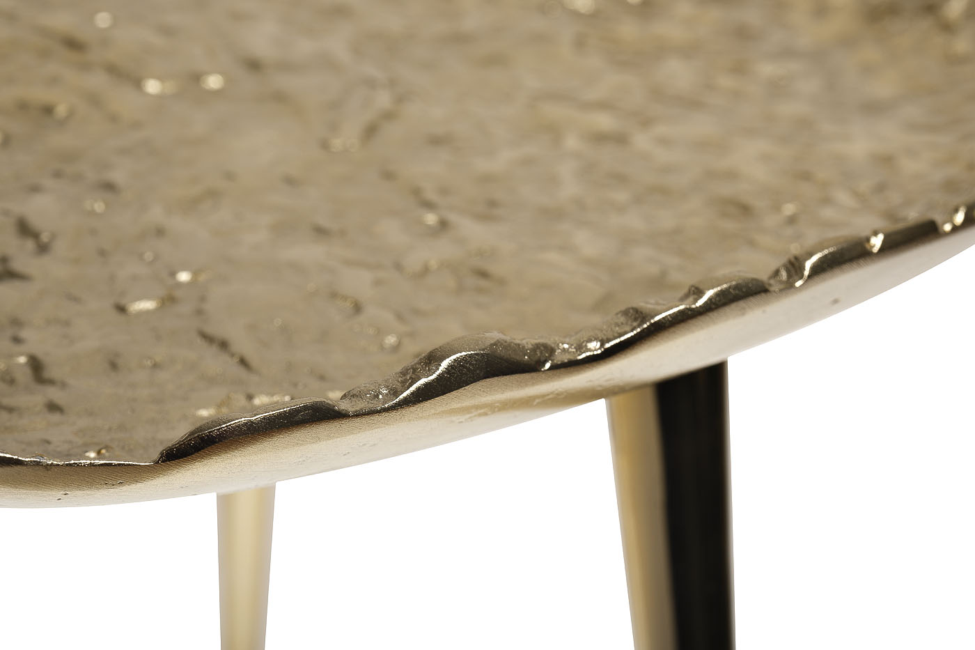 71PN-1400 Стол журнальный металл. цвет золото