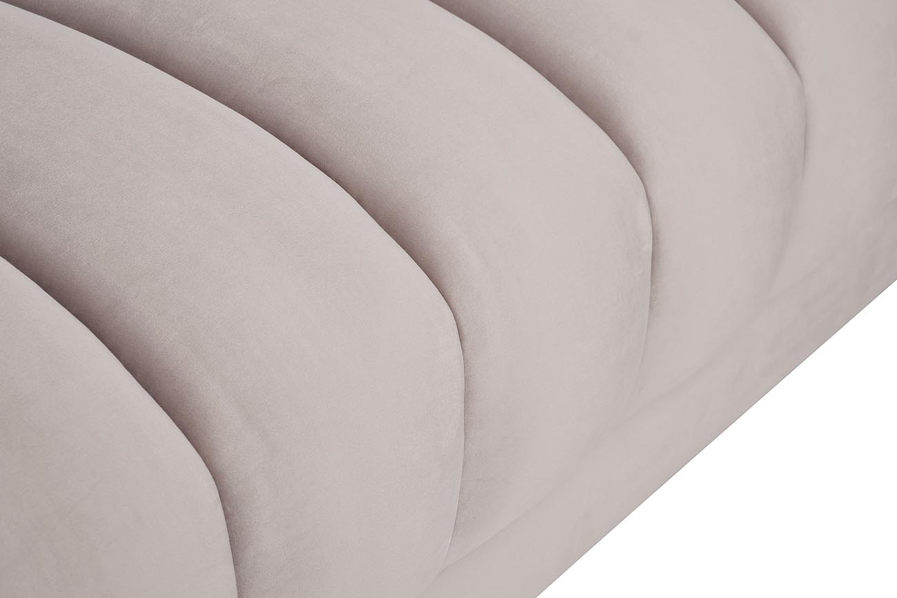 Диван Fabio трехместный, велюр бежевый Фант17, 2 подушки