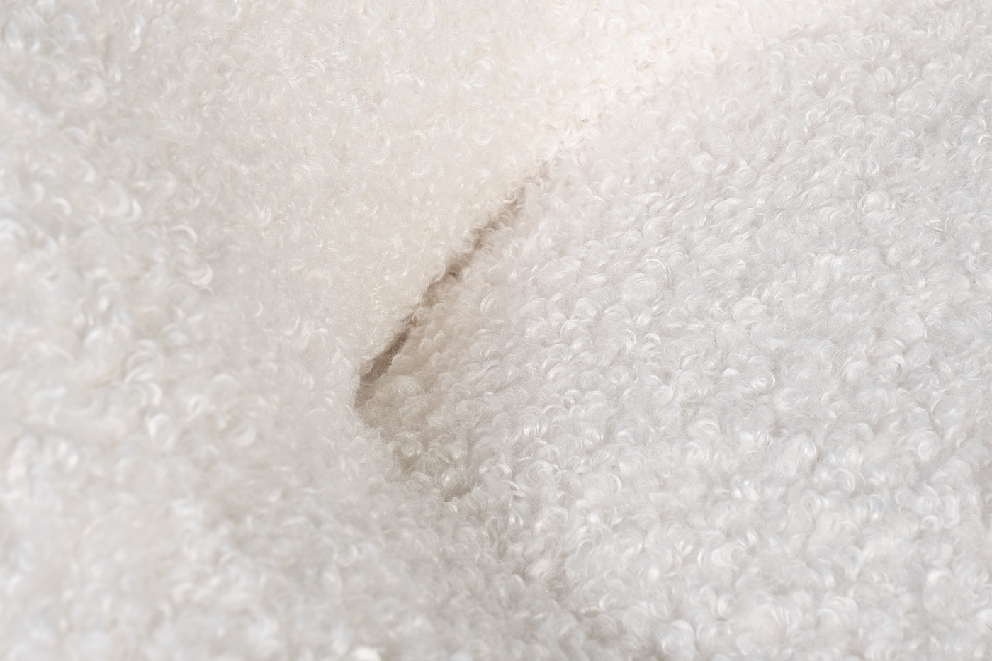 Кресло поворотное LUNA, иск. мех белый Esck01