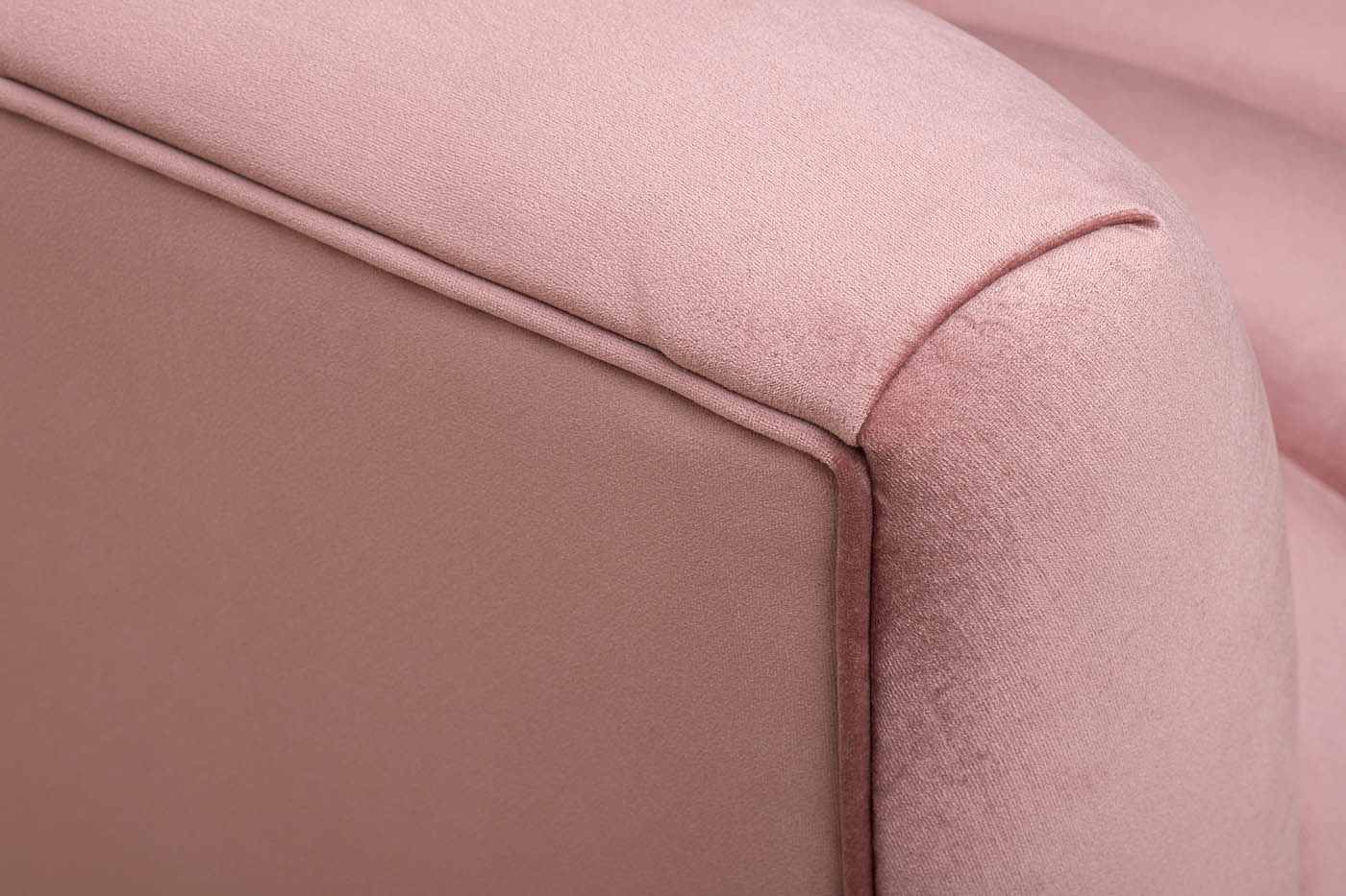 Диван Fabio трехместный, велюр розовый Colton 007-ROS, 2 подушки