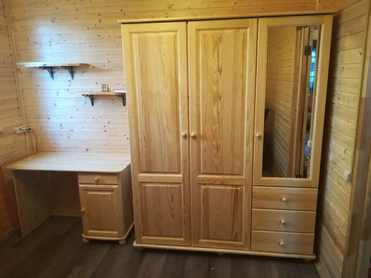 Шкаф с зеркалом из массива ШМЦ-103