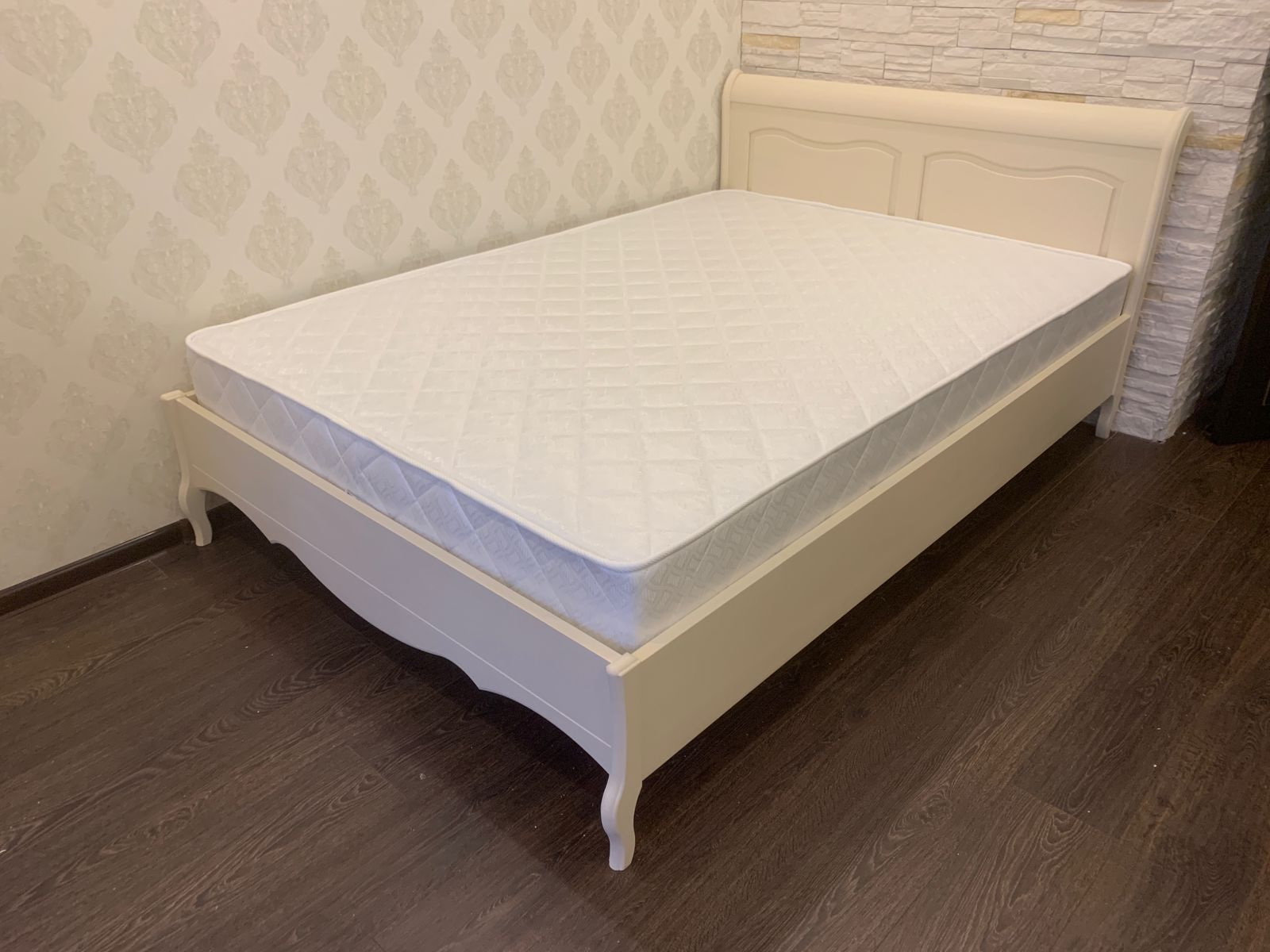 Кровать белая ЛеБо 1200х2000 без изножья